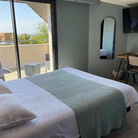 Logis Hotel Du Large Плугонвелен Екстериор снимка