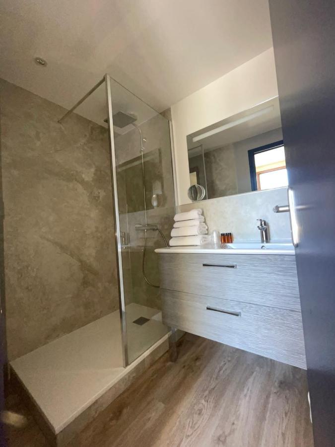 Logis Hotel Du Large Плугонвелен Екстериор снимка