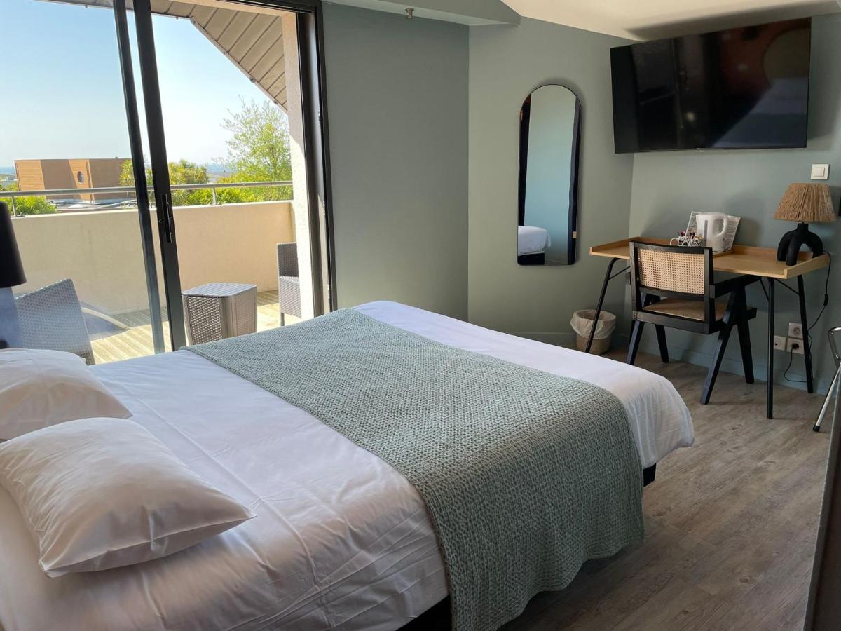Logis Hotel Du Large Плугонвелен Екстериор снимка