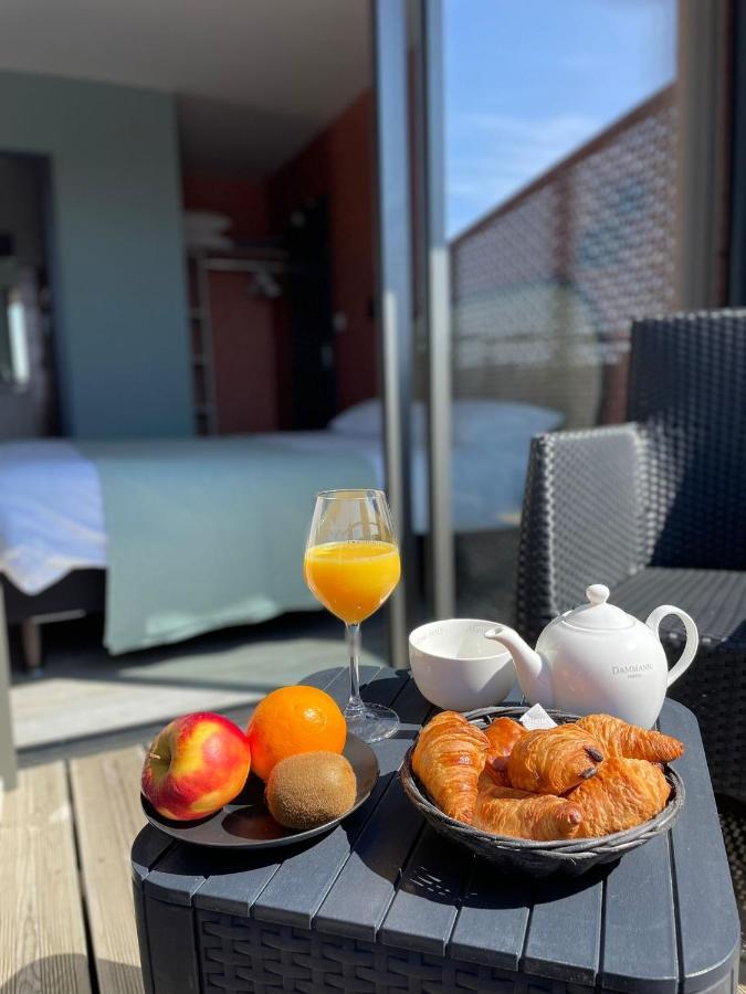 Logis Hotel Du Large Плугонвелен Екстериор снимка
